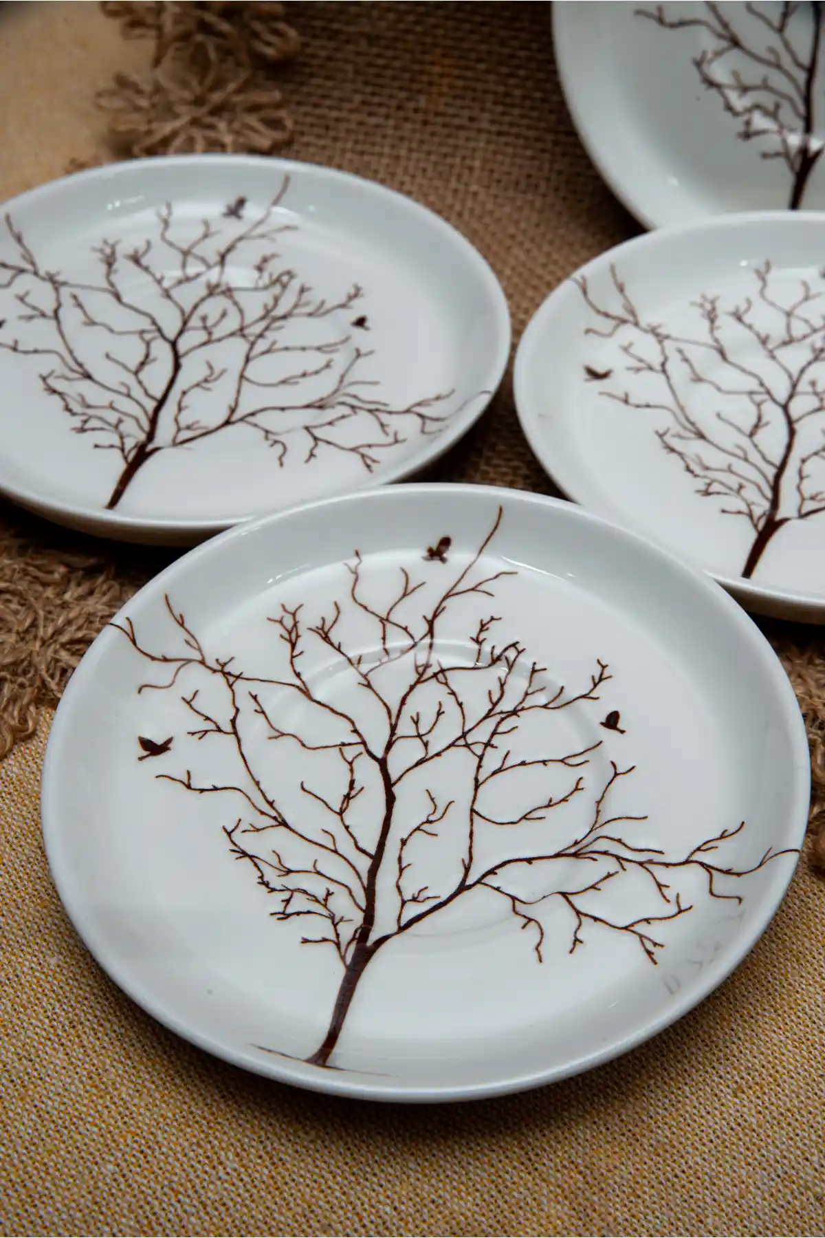 Heda Porselen Hayat Ağacı 6'lı Çay Tabağı Seti Estetik ve Fonksiyonellik Sunar