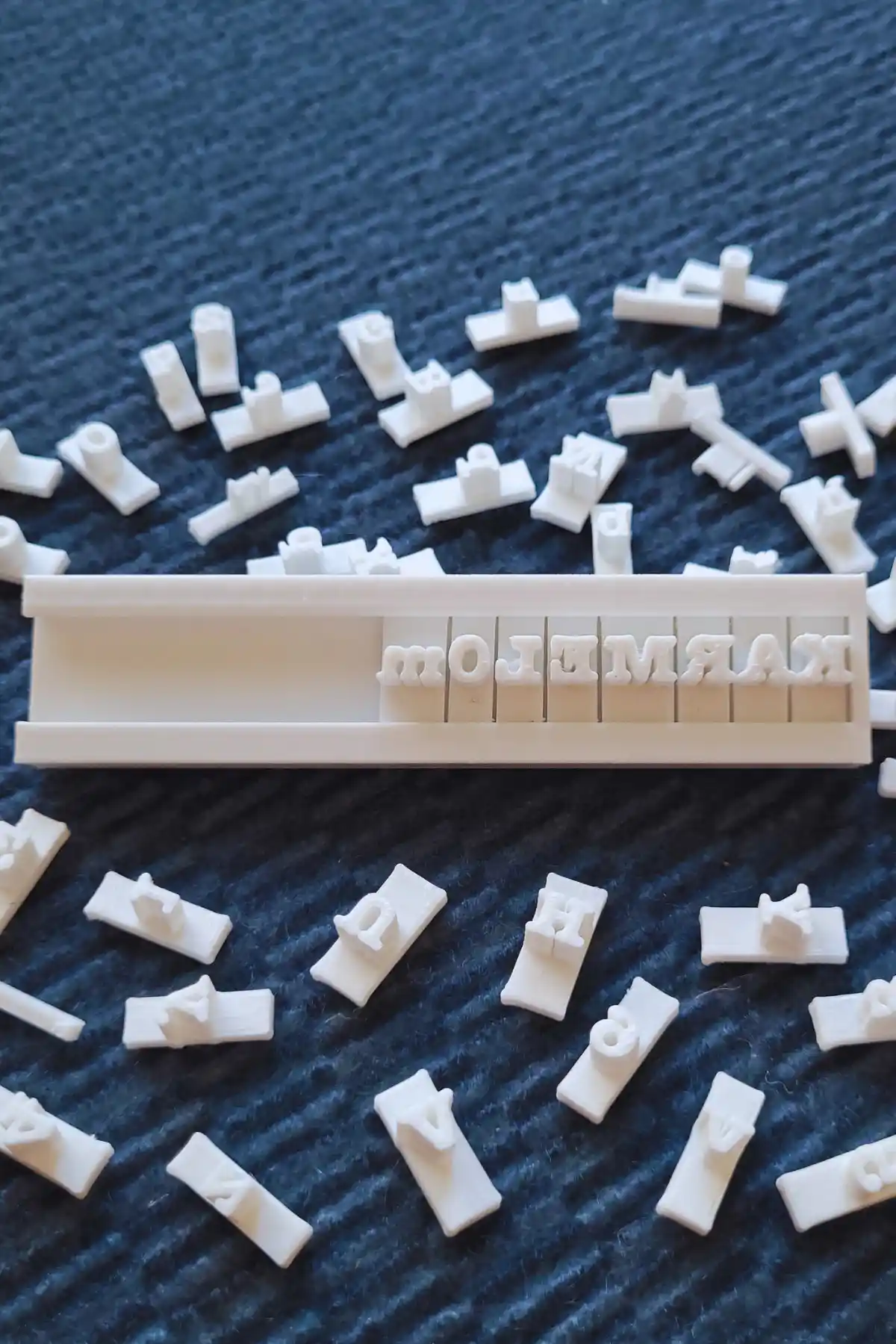 Karmelom Studio Harf ve Rakam Damga Seti: Çok Amaçlı Seramik ve Şeker Hamuru Aracı