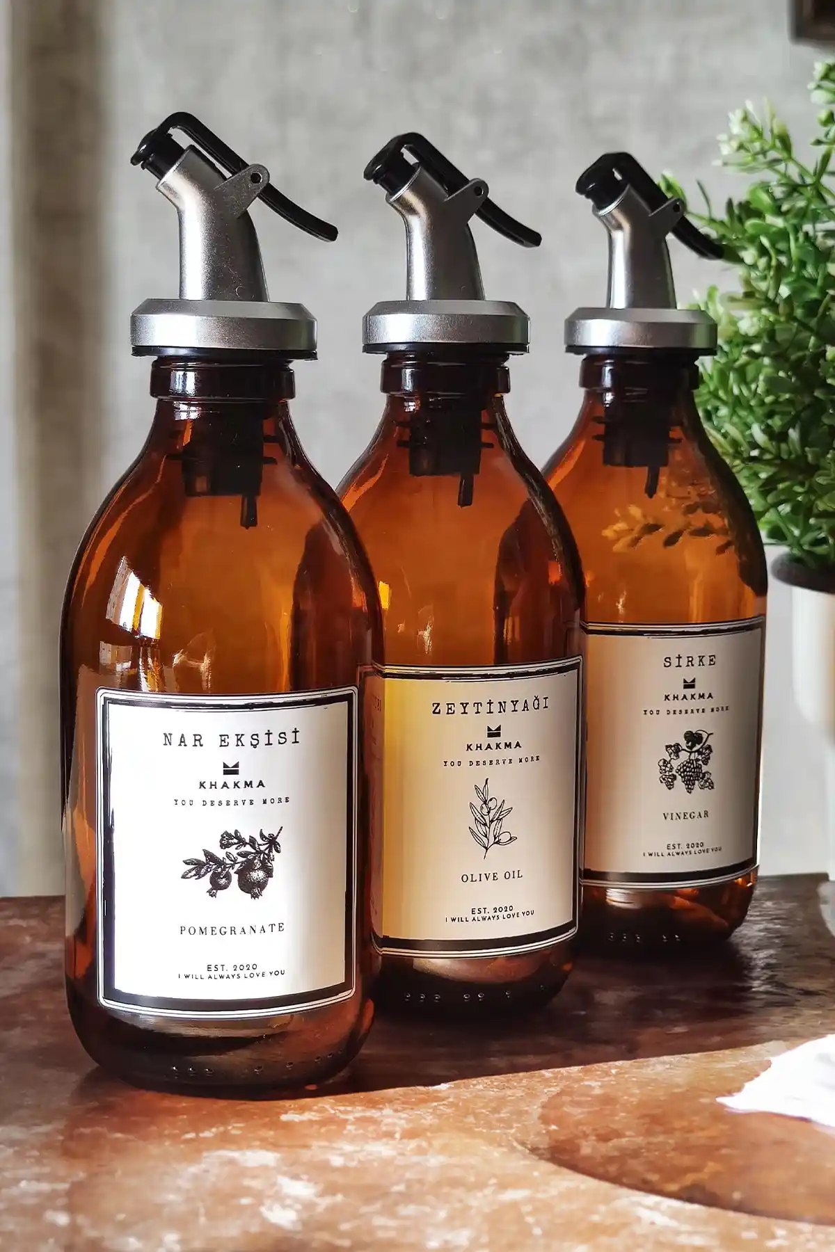 KHAKMA Meftune Amber Zeytinyağı, Nar Ekşisi ve Sirke Seti Estetik ve Fonksiyonellik Bir Arada