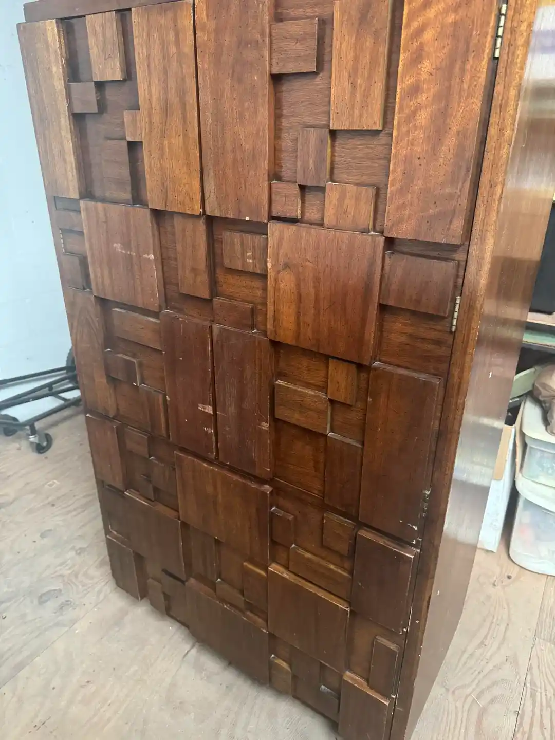 Lane Brutalist Mobilya Restorasyonunda Yapısal Onarımdan Yüzey İşlemlerine Kapsamlı Rehber