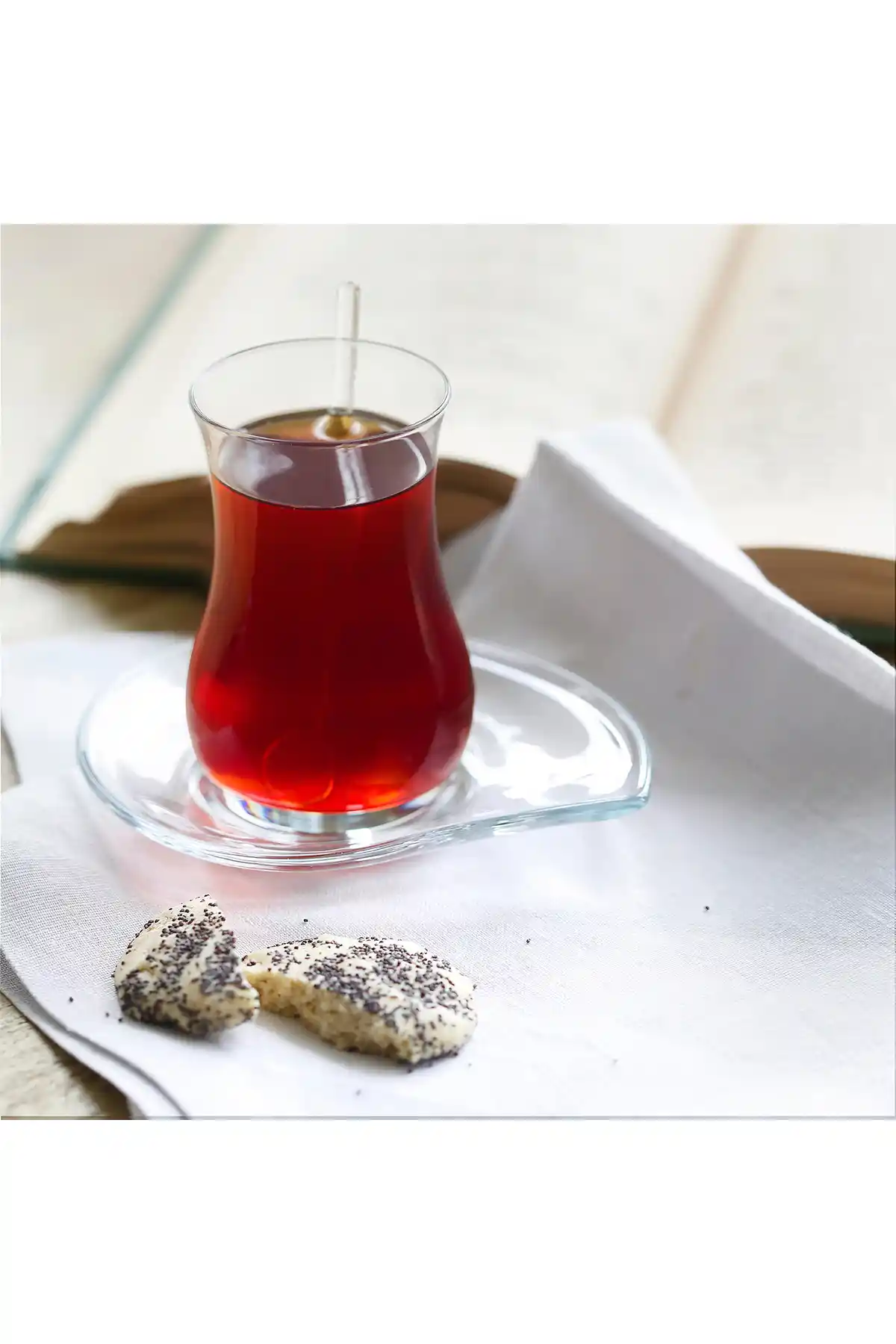 LAV Eva Cam Çay Seti Modern Tasarım ve Estetik Detaylarla Şık Sofralar İçin