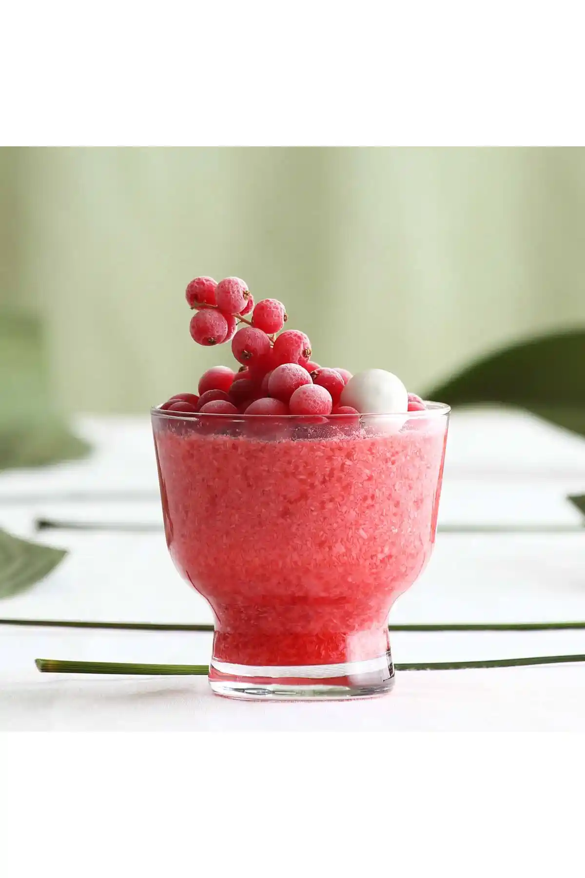 LAV Petit Cam Dondurma ve Tatlı Kaseleri: Estetik ve Kullanışlı Tasarım