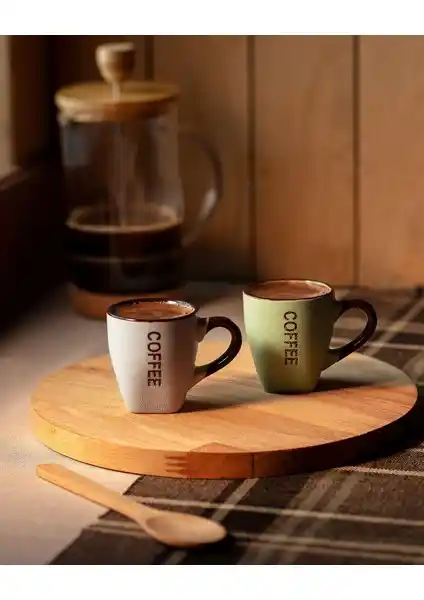 Madame Coco Enregistrer Fincan Seti: Renkli ve Desenli Sunumlar İçin Şık Çözüm