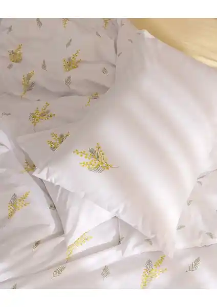 Madame Coco Yvette ve Snr Home Collection Akfil Pamuklu Nevresim Takımı Karşılaştırması