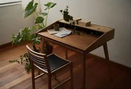 Mid Century Modern Yazı Masası Stili: Özellikleri ve Tasarım Anlayışı