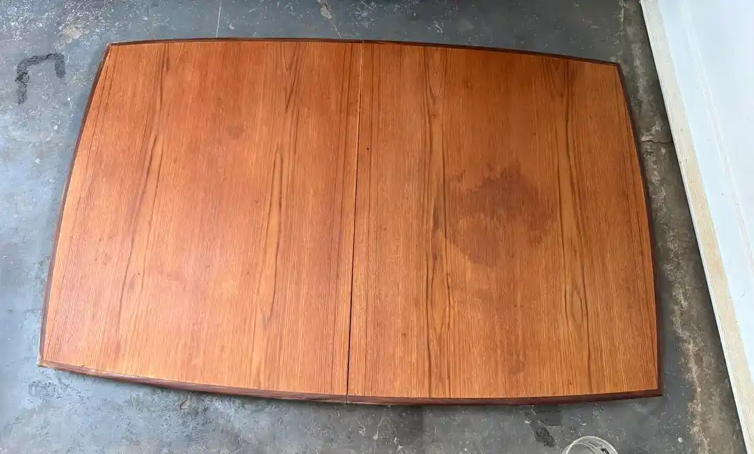 Tik Kaplama Mobilyalarda Zorlu Su Lekeleri ve Etkili Temizleme Yöntemleri