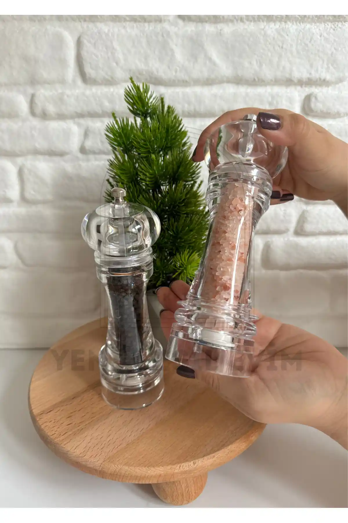 Yenilenmiş Şeffaf Akrilik Baharat Öğütücü Modern Tasarım ve Kullanım Kolaylığıyla