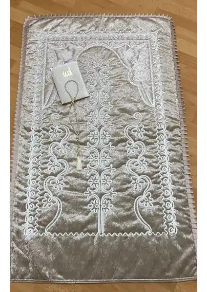 Ayhanhome Seccade Setleri Karşılaştırması: Kadife ve Kutulu Lüks Seccade Modelleri