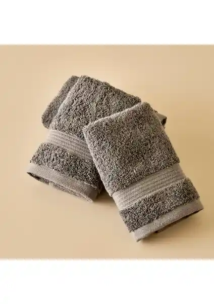 Bella Maison ve Özdilek Ditsy Havlu Karşılaştırması: Özellikler ve Kullanıcı Yorumları