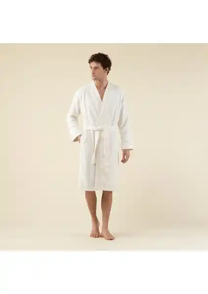 Chakra Chic Erkek Bornoz Ekru ve Madame Coco Maynor Kimono Karşılaştırması