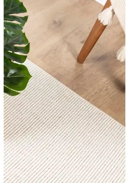 Konfor Halı Loopy 5552 ve Venucci Mystıc Serisi Halı Karşılaştırması ve Özellikleri