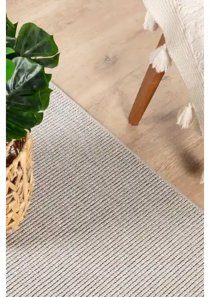 Konfor Halı Loopy 5553 ve Venucci Mystıc Serisi Halı Karşılaştırması ve Özellikleri