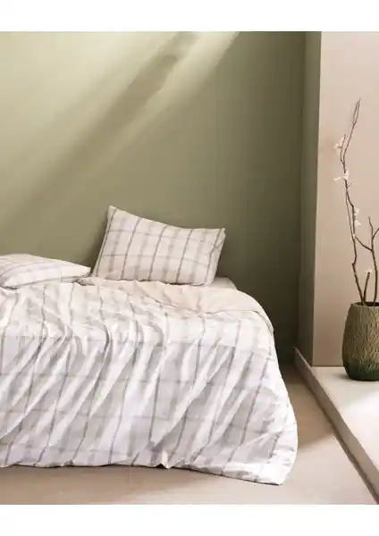 Madame Coco Aluin ve Mousse Çift Kişilik Nevresim Takımları Karşılaştırması