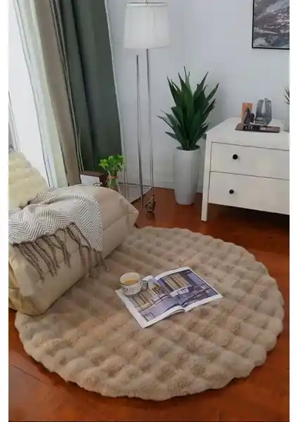 My Evilla Bubble ve Trivago Yuvarlak Peluş Halı Karşılaştırması