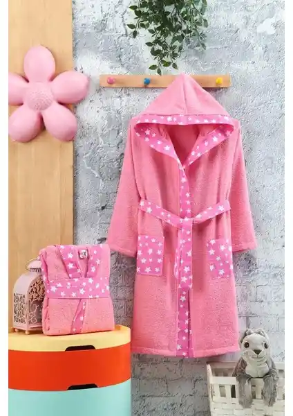 Oyalı Textile ve Rasersa Çocuk Bornozları Karşılaştırması: Özellikler ve Kullanıcı Yorumları