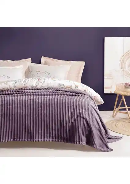 Yataş Wellsoft Battaniyeler Karşılaştırması: Holly ve Olenna Modellerinin Özellikleri