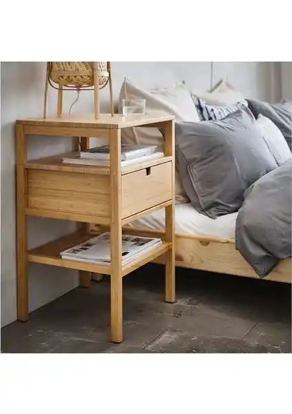 Aksöz Tasarım Masif Komodin: Dayanıklı ve Estetik Ahşap Mobilya Parçası