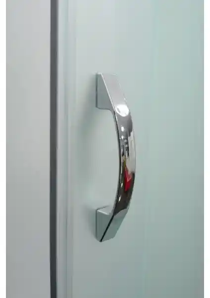 Aquacan Duşakabin Kapı Kulpü: Estetik ve Dayanıklı Cam Kapı Aksesuarı