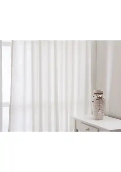 Azze Concept Güneşlik Perde Kırık Beyaz: Modern ve Şık Tasarım ile Işık Kontrolü