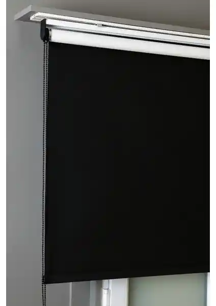 Bizden Perde Brillant Karartma Siyah Modern Tasarım ve Fonksiyonellik Bir Arada