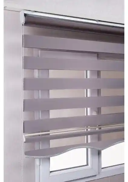 Bizden Perde'nin Brillant Etekli Gri Düz Zebra Modeli Modern ve Dayanıklı Perde Çözümü