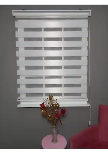 Brillant Zebra Perde Beyaz Bambu: Estetik ve Fonksiyonellik Sunan Modern Perde Modeli