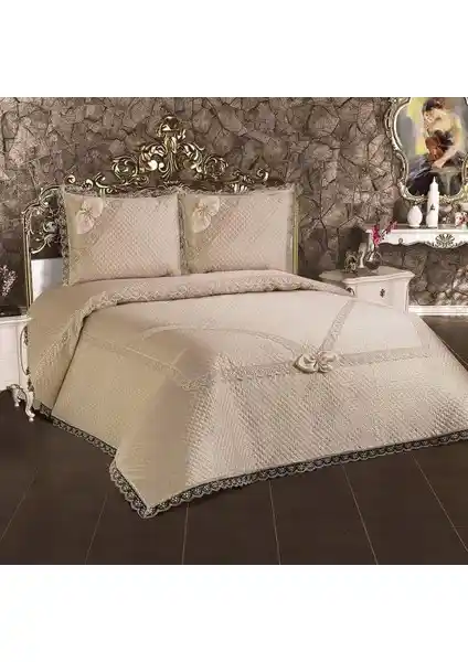 Bursa Çeyiz Fransız Güpürlü Çift Kişilik Yatak Örtüsü Şıklık ve Dayanıklılık Sunar