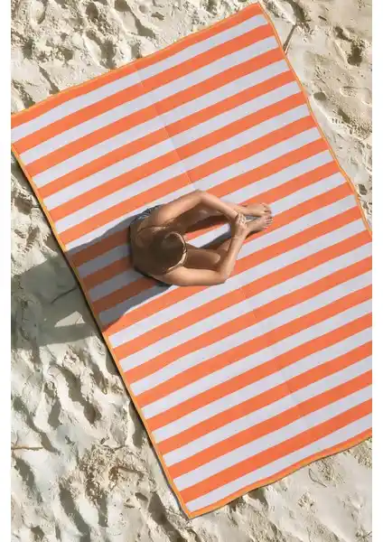 Caretta Home Katlanabilir Plaj ve Kamp Halısı: Dayanıklı ve Estetik Çok Amaçlı Kullanım