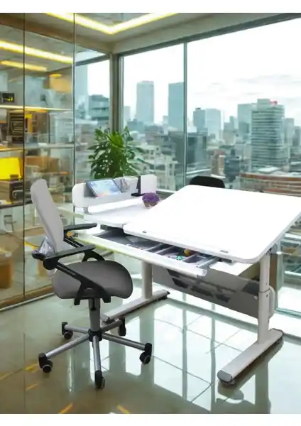 Creo Mobili Vega Advanced Çalışma Masası: Ergonomik ve Şık Ofis ve Ev Kullanımı İçin