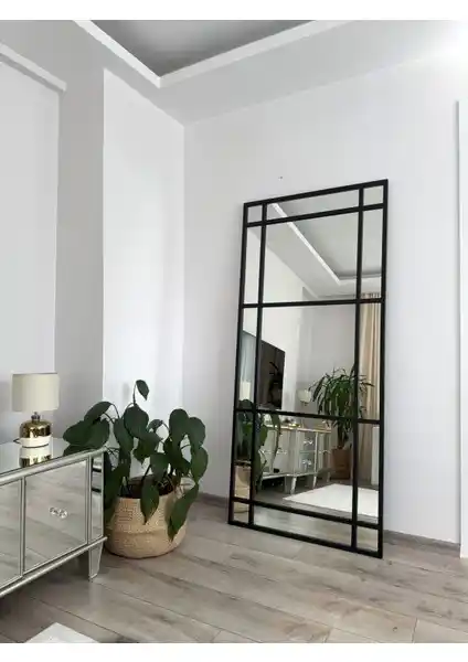 Effe Yapı Dekor Siyah Metal Çerçeveli Dekoratif Boy Aynası – Modern ve Dayanıklı Tasarım