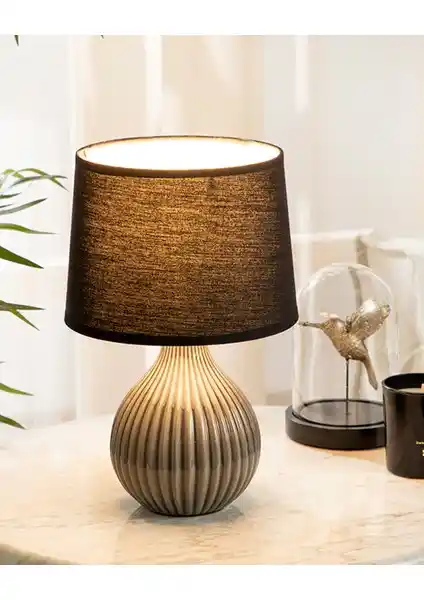 English Home Alvin Abajur: Şık ve Dayanıklı Modern Aydınlatma Çözümü