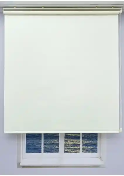 Esdeh Düz Stor Perde: Modern Tasarım ve Fonksiyonelliği Bir Arada Sunan Çözüm