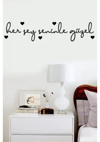 Evdeucuz'un Ahşap Lazer Kesim Duvar Dekoru ile Modern ve Şık Mekânlar Yaratın