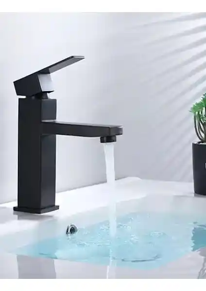 FAWER Siyah Kare Lavabo Bataryası Modern Tasarım ve Dayanıklılık Özellikleri
