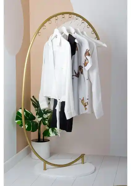 Fec Reklam Medusa Metal Ayaklı Askılık: Dayanıklı ve Şık Depolama Çözümü