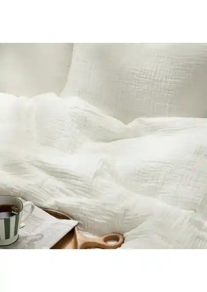 Gine Teks 4 Kat Müslin Yatak Örtüsü ve TV Battaniyesi - Konfor ve Estetik Bir Arada