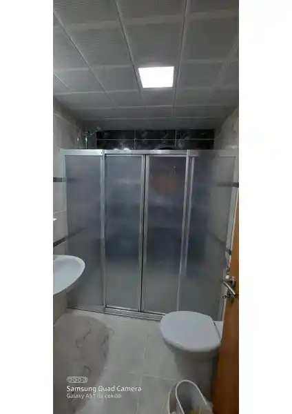 Giray Duşakabin 140-160 cm Arası Modern ve Estetik Tasarım Sunan Dayanıklı Çözüm