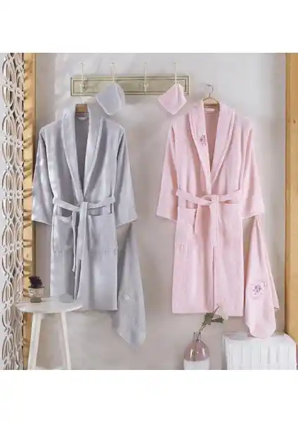 Güvenal 'Pamuxu' 8 Parça Pamuklu Bornoz Seti: Konfor ve Şıklığı Bir Arada Sunar