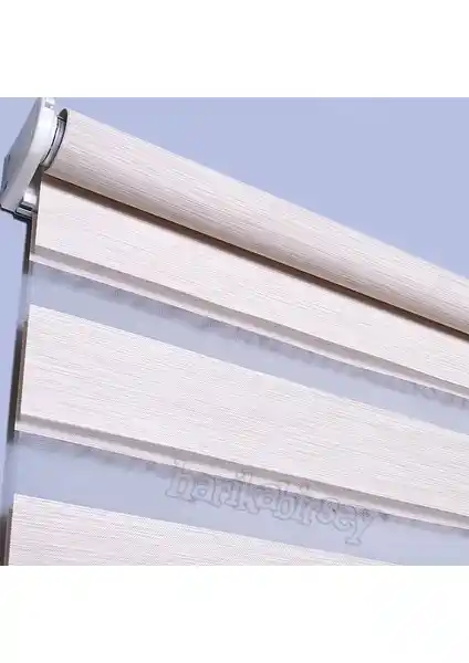 Harikabirsey Zebra Perde Krem ve Sütlü Kahve Renk Seçenekleri ile Modern Dekorasyon Çözümü