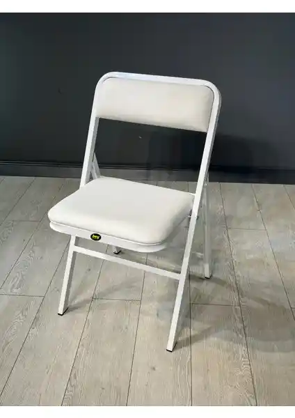 Hey Katlanır Sandalye: Modern, Dayanıklı ve Çok Yönlü Oturma Çözümü