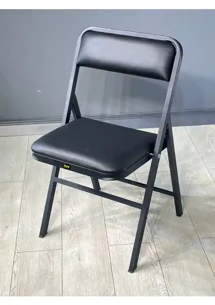 Hey Katlanır Sandalye: Modern ve Fonksiyonel Tasarım ile İç ve Dış Mekanlara Uyum Sağlar