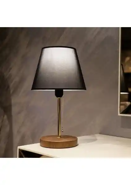 Homing Sera Ahşap Ayaklı Siyah Başlıklı Abajur ile Modern ve Şık İç Mekan Aydınlatması