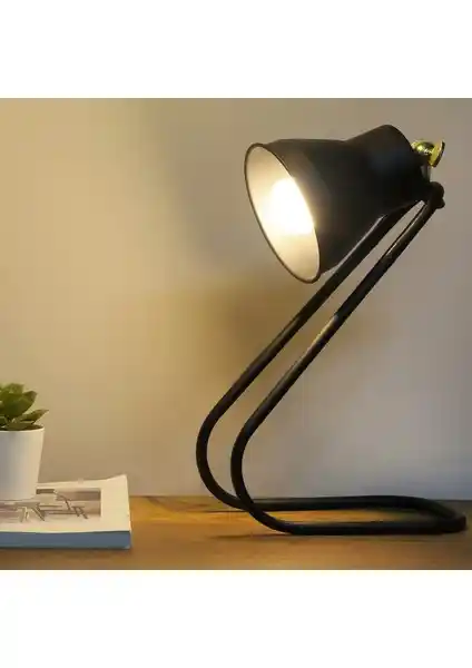Homing Study Metal Tasarım Masa Lambası: Modern ve Şık İç Mekan Aydınlatma Çözümü