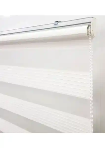 İREMKARAHOME Geniş Pilise Beyaz Zebra Perde: Modern ve Şık Dekorasyon Çözümü