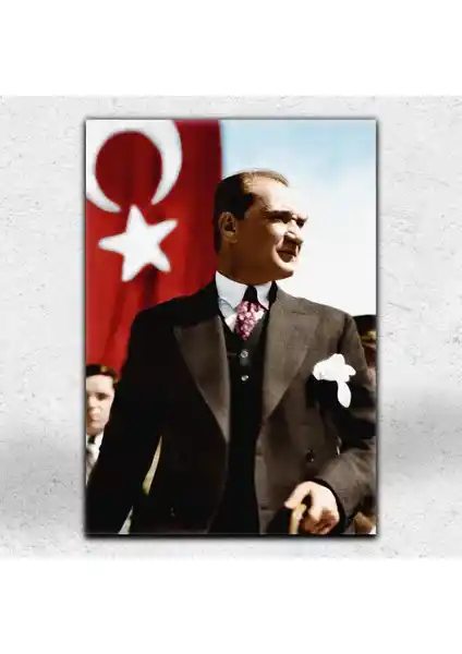 İyi Olsun Bayraklı Atatürk Portresi Dekoratif Kanvas Tablo - Modern ve Dayanıklı Tasarım