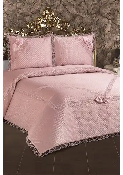 Kadınca Dükkan Kapitoneli Fransız Güpürlü Çift Kişilik Yatak Örtüsü Takımı Öne Çıkan Özellikleri ve Kullanım İpuçları