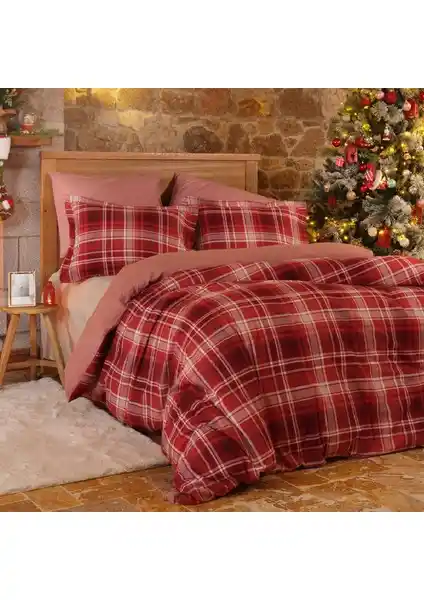 Karaca Home Yeni Yıl Kırmızı Çift Kişilik Nevresim Takımı Şık ve Konforlu Tasarım