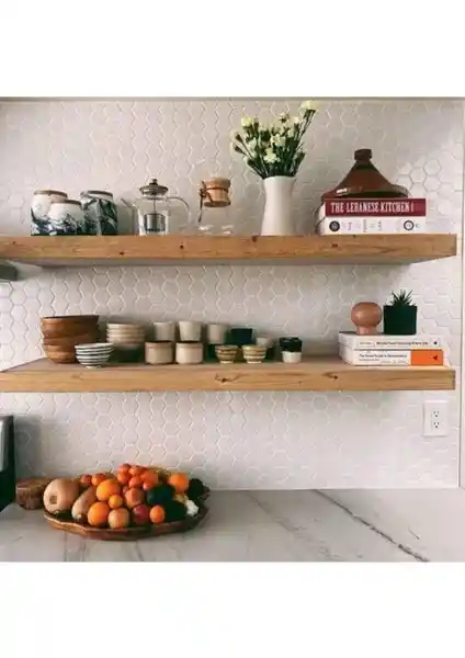Karaköse Ahşap Masif Dekoratif Duvar Rafı: Estetik ve Fonksiyonellik Sunan Dayanıklı Tasarım