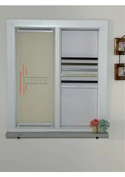 Kidmex Krem Plise Katlanır Cam Balkon Perdesi: Estetik ve İşlevselliğin Bir Arada Sunumu