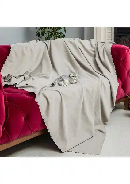 Latuda Concept Kaymaz Koltuk Örtüsü: Dayanıklı ve Şık Çözümle Koruma ve Estetik